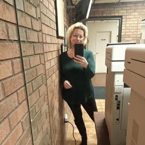 Meet your Posher, Becky